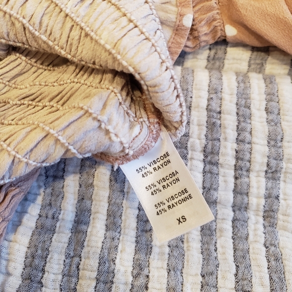 Reign Top - Picture 4 of 4